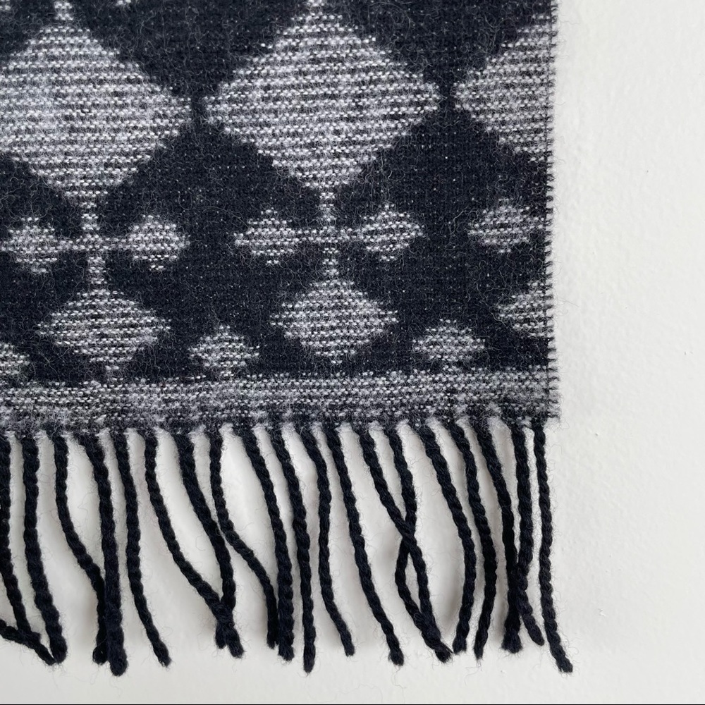 Wool Scarf - Picture 6 of 10